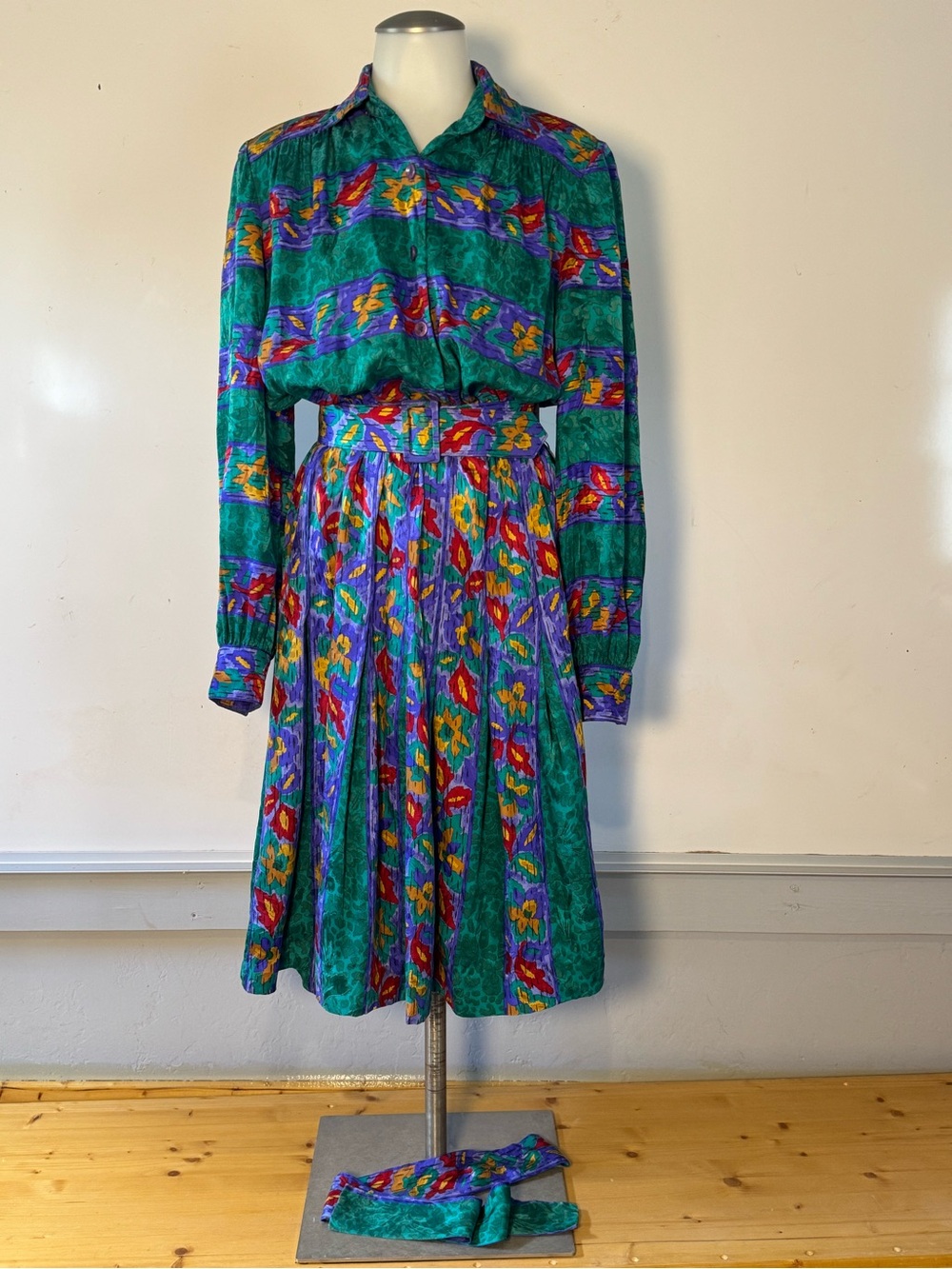 Vintage blouson silk abstract 80s Floral animal cottagecore Long sleeve belted - Picture 9 of 9